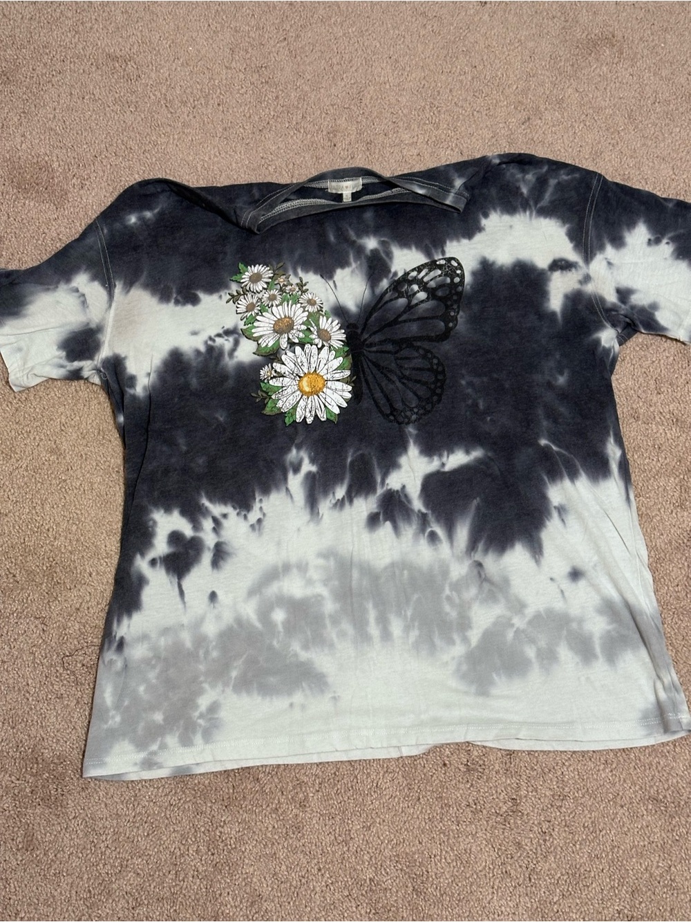 Tie-Dye Butterfly & Daisy Graphic Tee - Black & White
